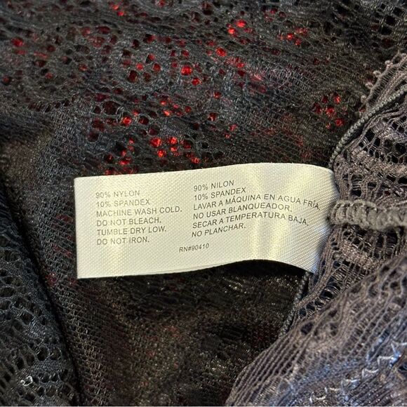 Delta Burke Lace Panties 3 Pair 7/L Red Black Grey - Picture 6 of 6